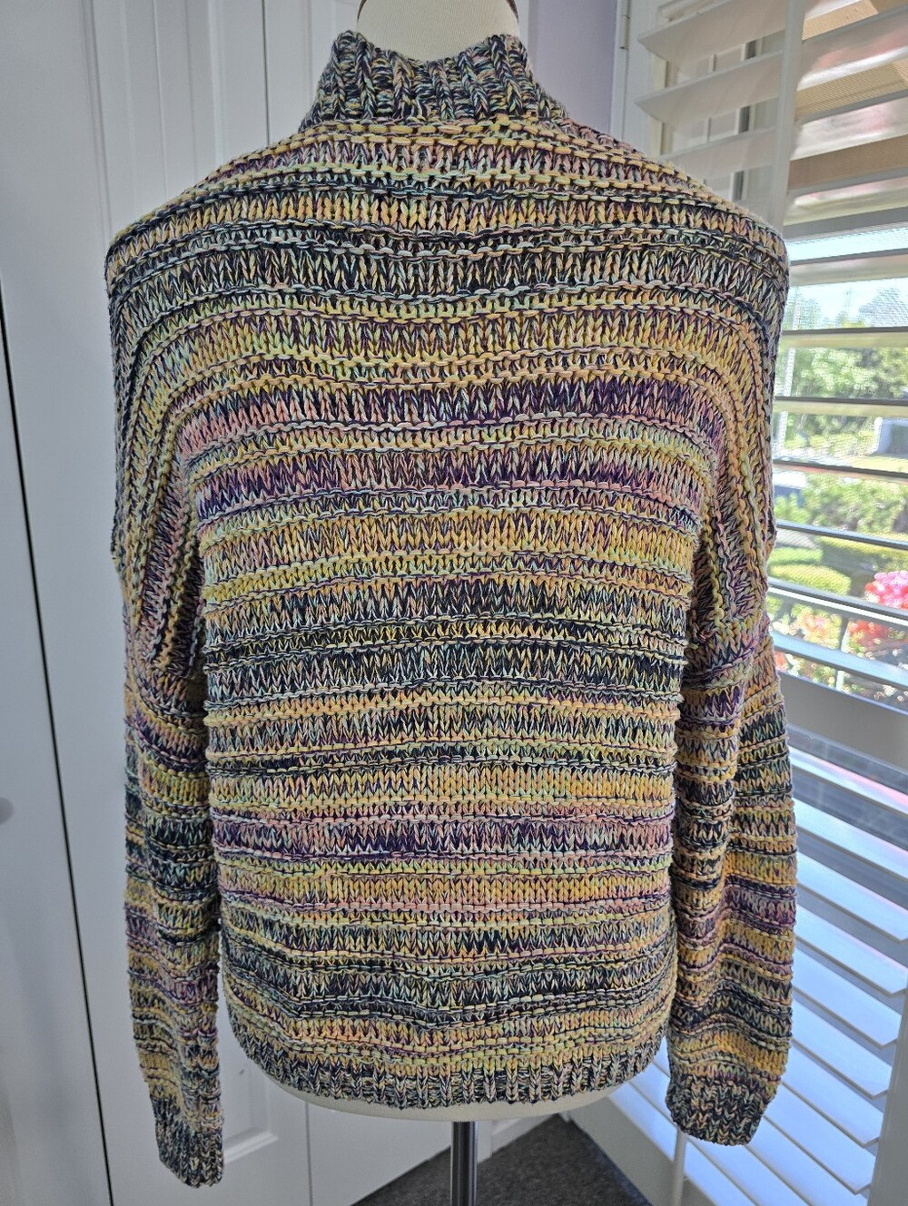 Ambercrombie & Fitch Multicolor Knit Button-Front Women’s Sweater Cardigan - Picture 5 of 9